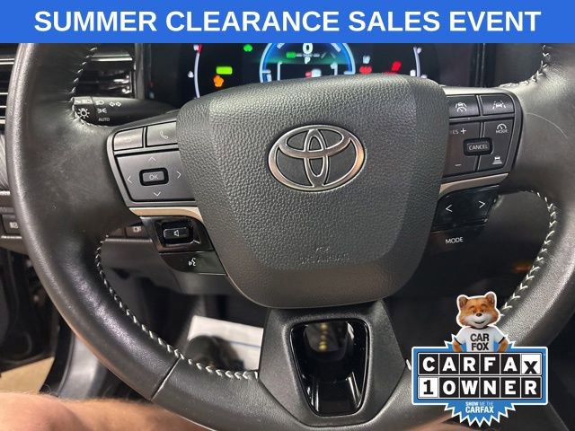 Used 2025 Toyota Camry SE FWD image 10
