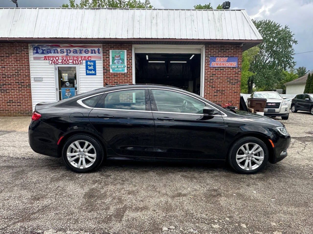 Used 2017 Chrysler 200 Limited Platinum FWD image 4