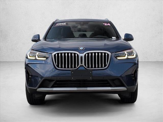 Used 2024 BMW X3 xDrive30i w/ Premium Package w/ZPA AWD/4WD image 2