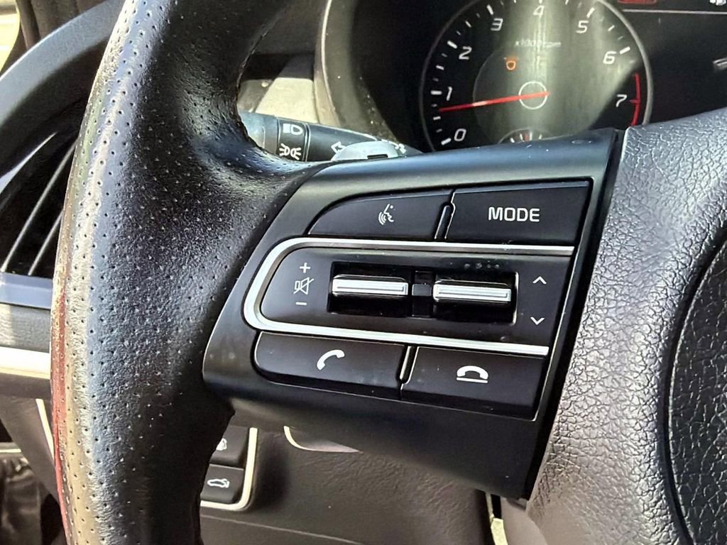 Used 2018 Kia Stinger GT2 image 32