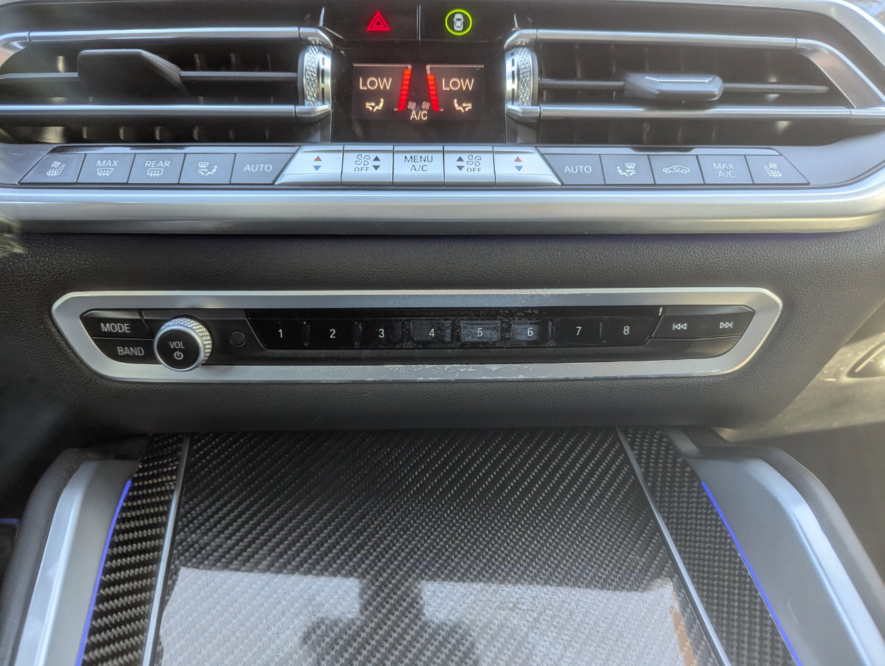 Used 2023 BMW X6 M50i w/ Executive Package image 26