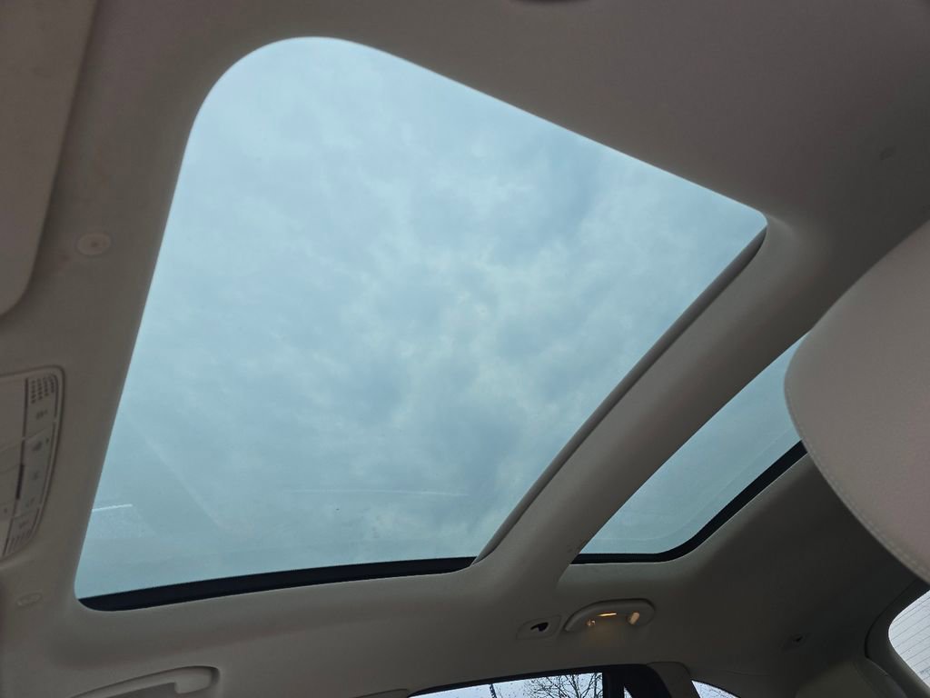 Certified 2022 Mercedes-Benz GLC 300 GLC 300 image 3