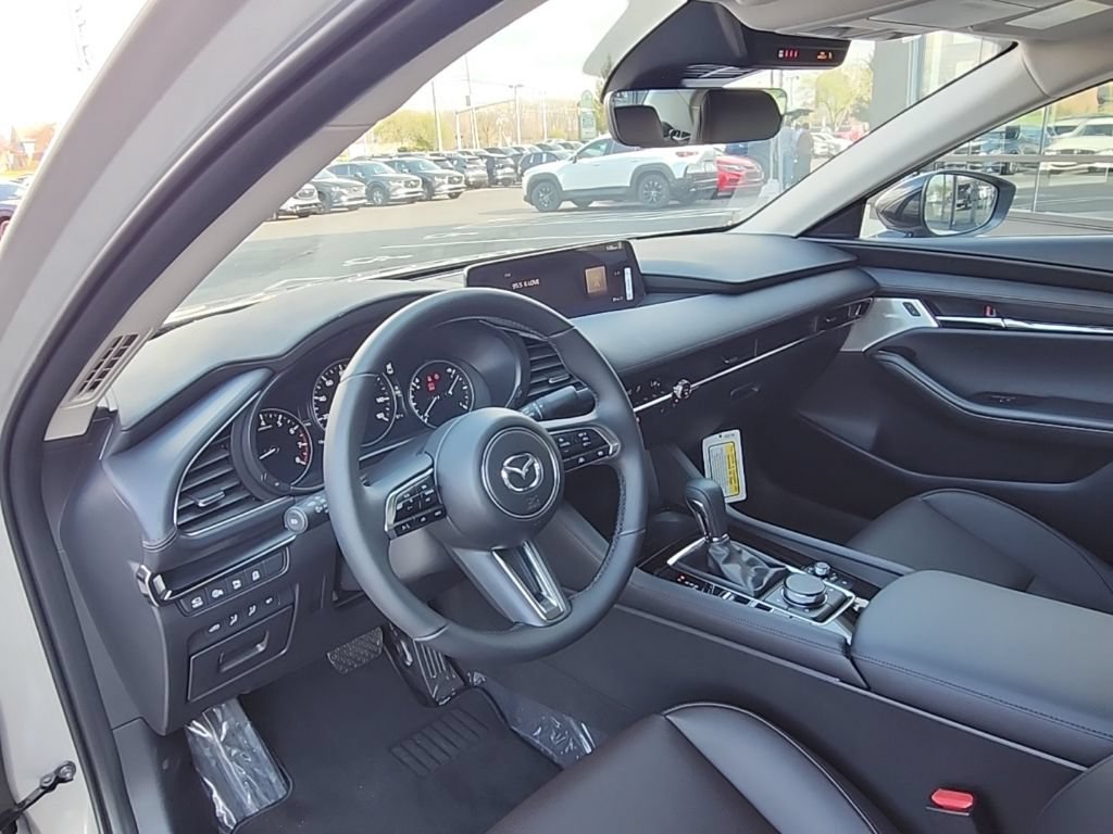 New 2026 MAZDA MAZDA3 2.5 Turbo Sedan w/Premium Plus AWD/4WD image 9