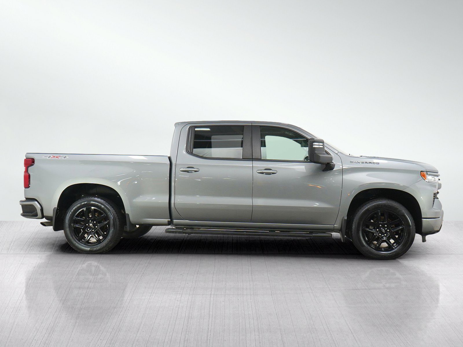 Used 2024 Chevrolet Silverado 1500 RST w/ Max Trailering Package AWD/4WD image 6