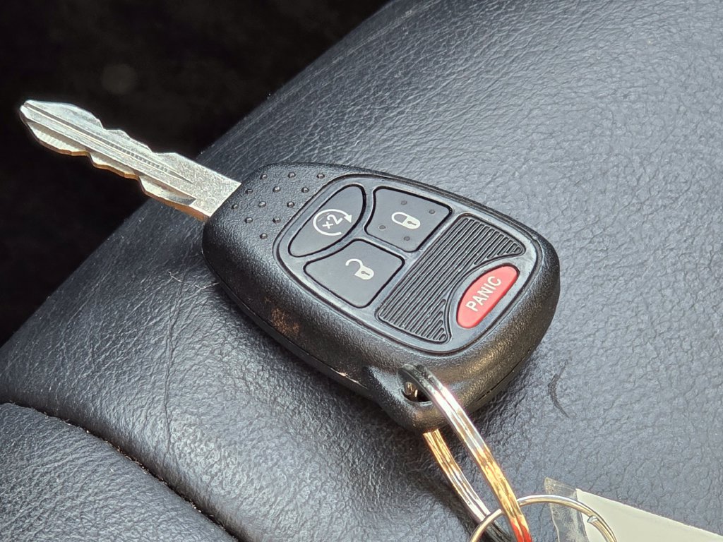 Used 2017 Jeep Compass High Altitude AWD/4WD image 32