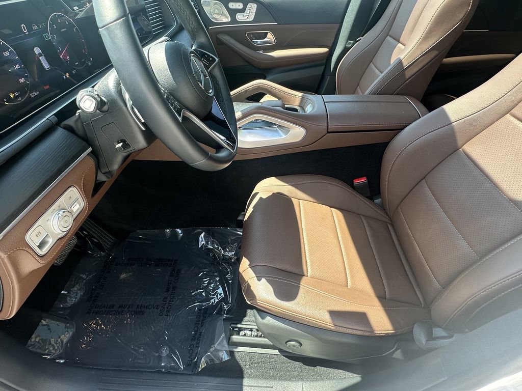 Certified 2024 Mercedes-Benz GLE 350 4MATIC w/ Driver Assistance Package image 10