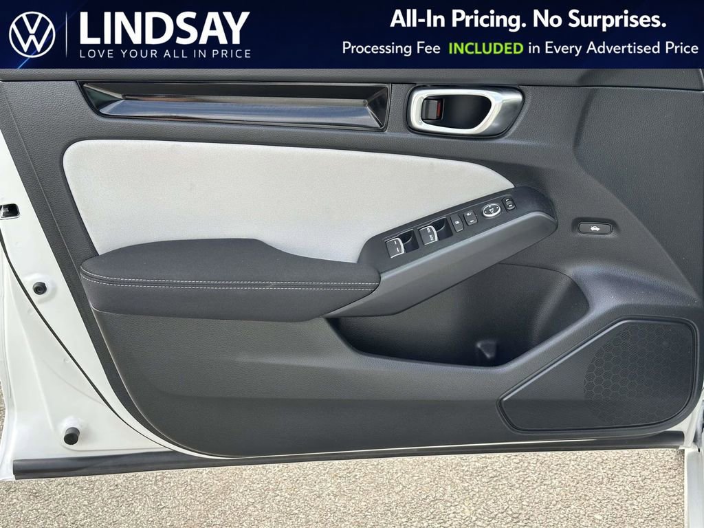 Used 2025 Honda Civic Sport image 9