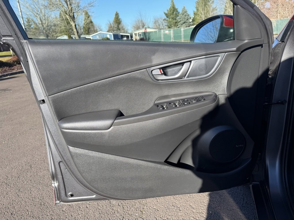 Used 2019 Hyundai Kona Ultimate image 11