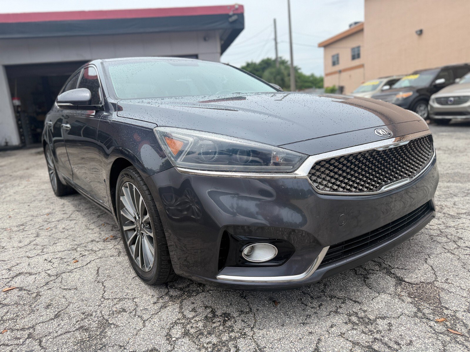 Used 2018 Kia Cadenza Premium FWD image 7