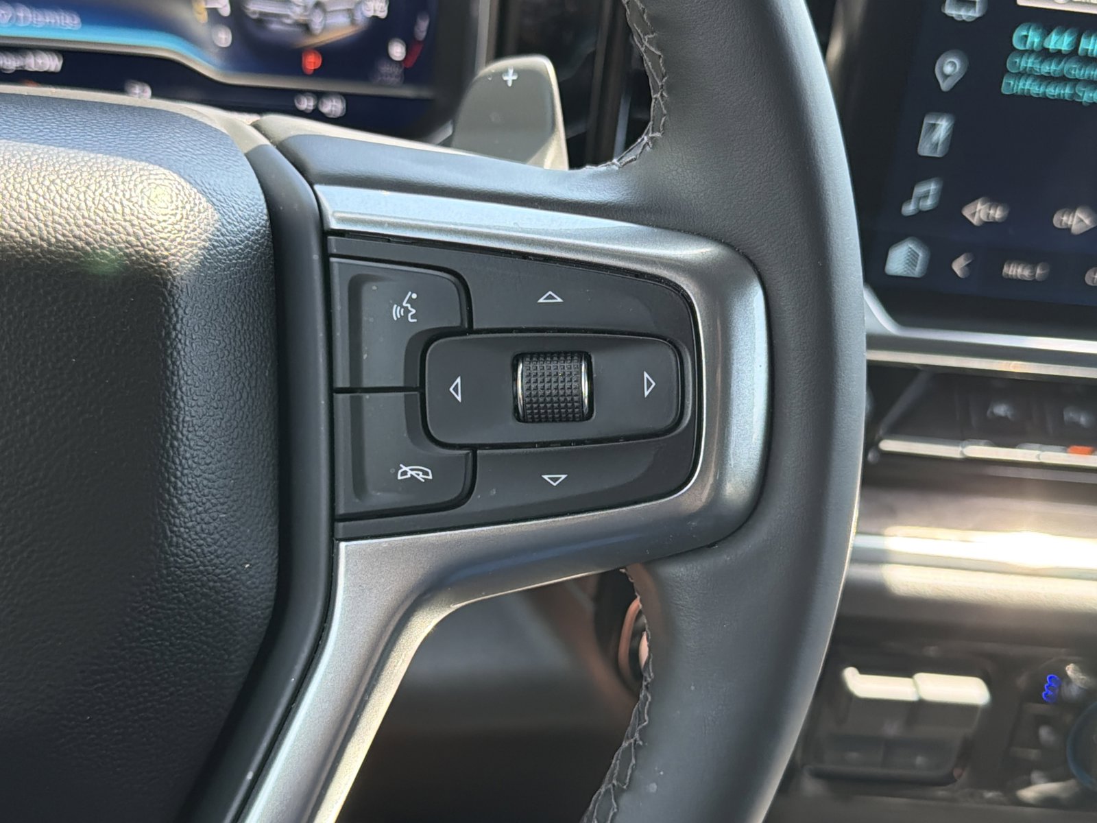 Used 2025 Chevrolet Silverado 1500 LTZ w/ LTZ Premium Texas Edition image 20