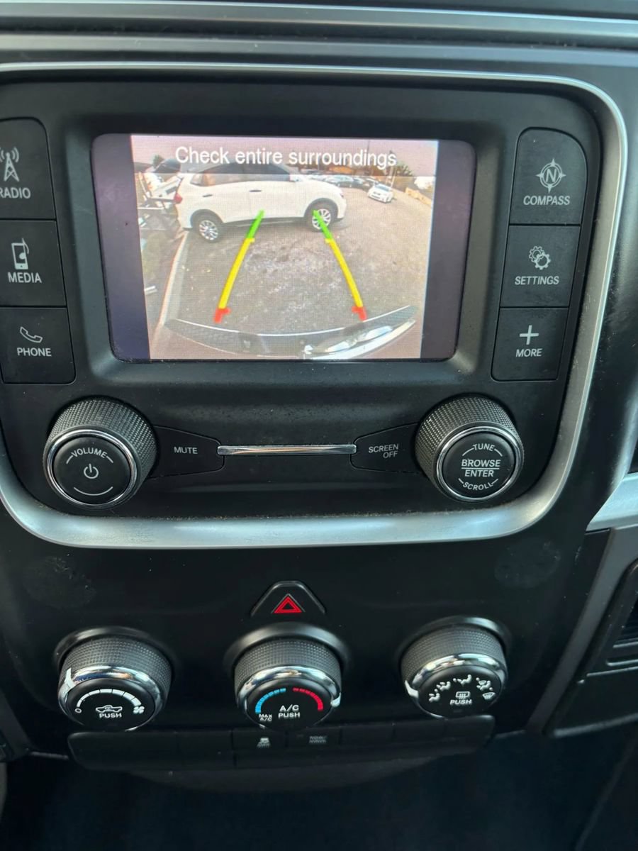 Used 2021 RAM 1500 Classic SLT AWD/4WD image 18