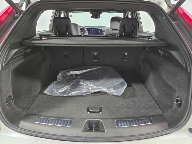 Used 2024 Cadillac XT4 Premium Luxury w/ Technology Package image 30