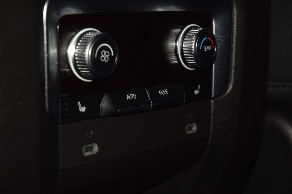 Used 2024 GMC Yukon Denali w/ Max Trailering Package AWD/4WD image 45