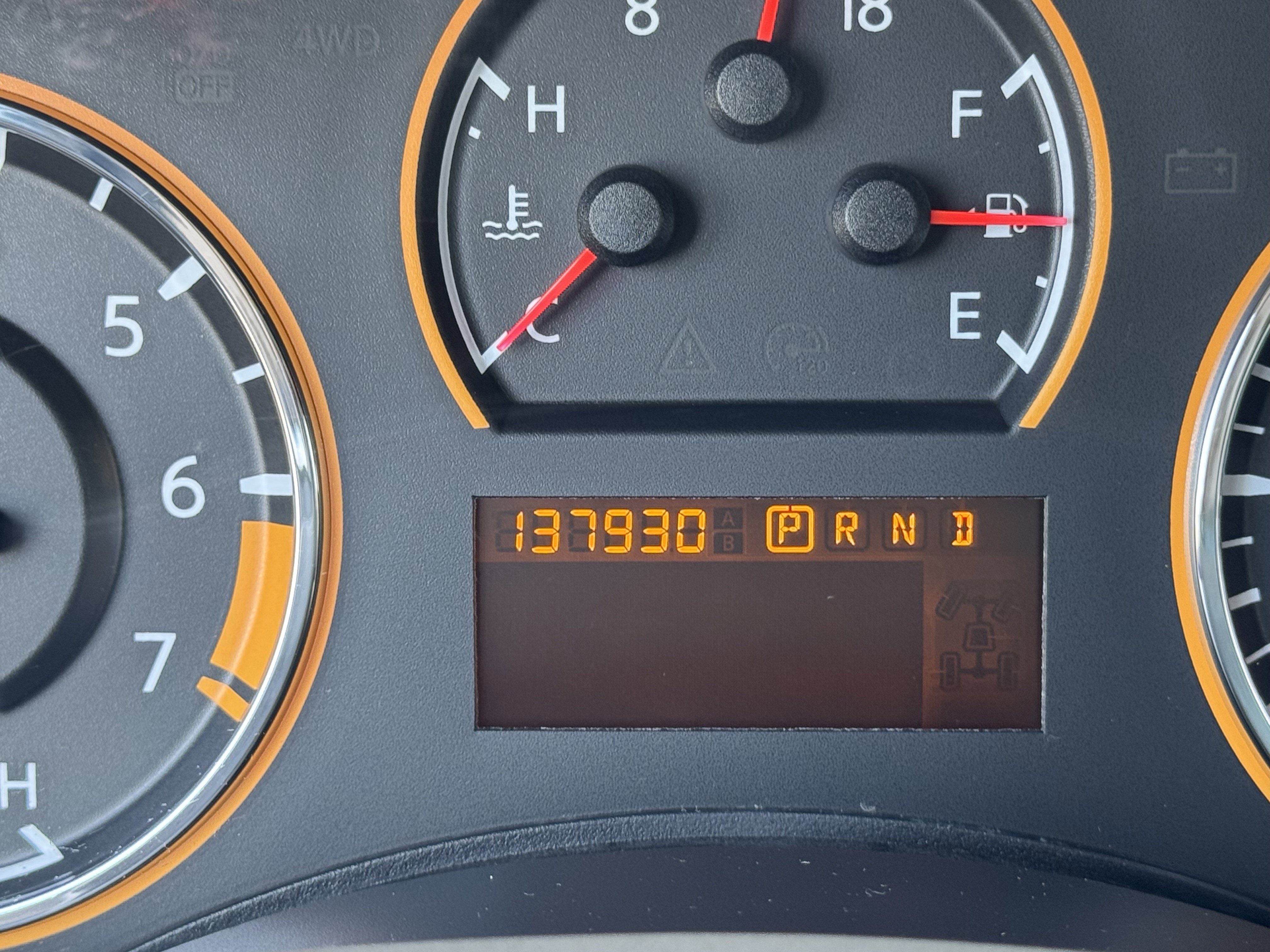 Used 2011 Nissan Armada SL image 20