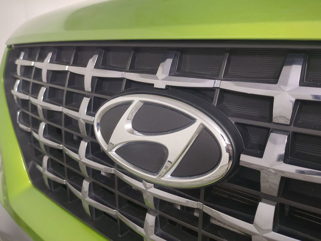 Certified 2023 Hyundai Venue SEL w/ Cargo Package image 13