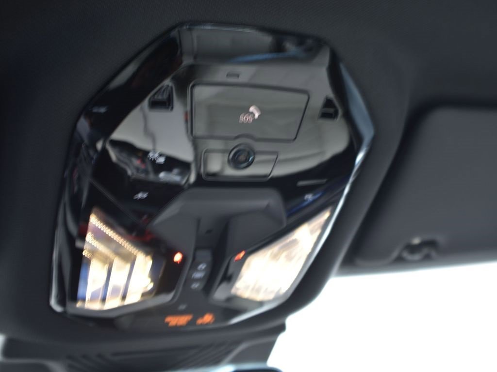 New 2026 BMW 550e xDrive w/ Executive Package image 27