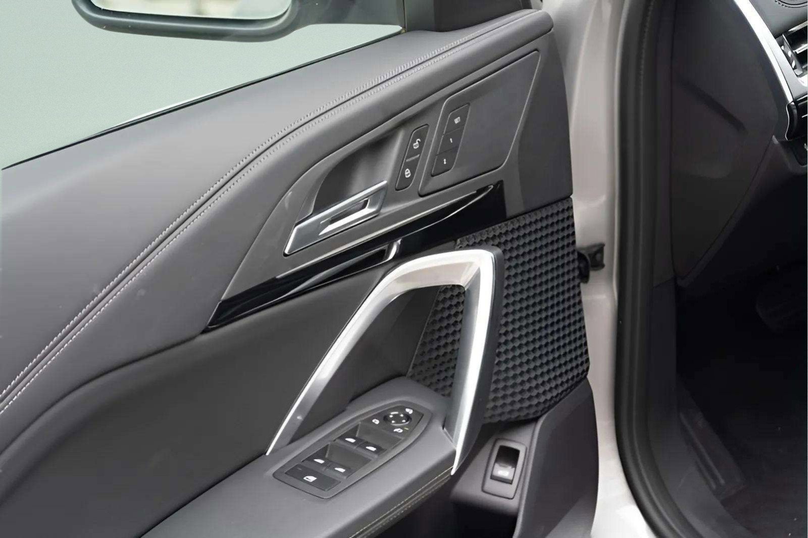 Used 2025 BMW X1 xDrive28i image 44