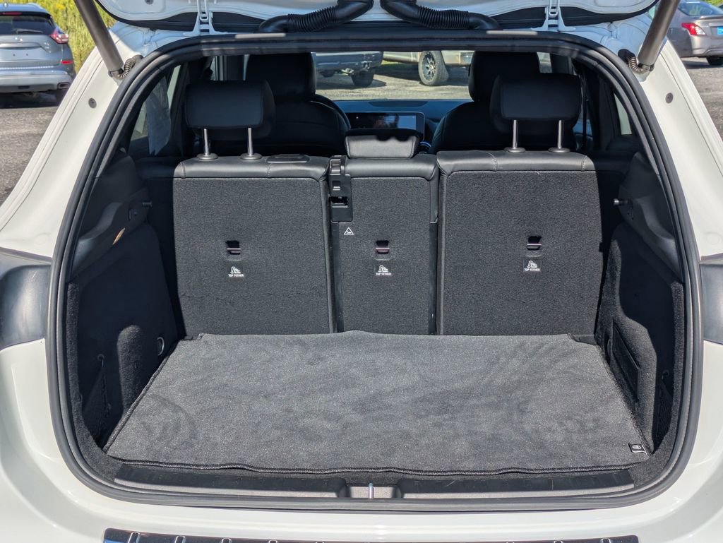 Used 2021 Mercedes-Benz GLA 250 w/ Premium Package image 32