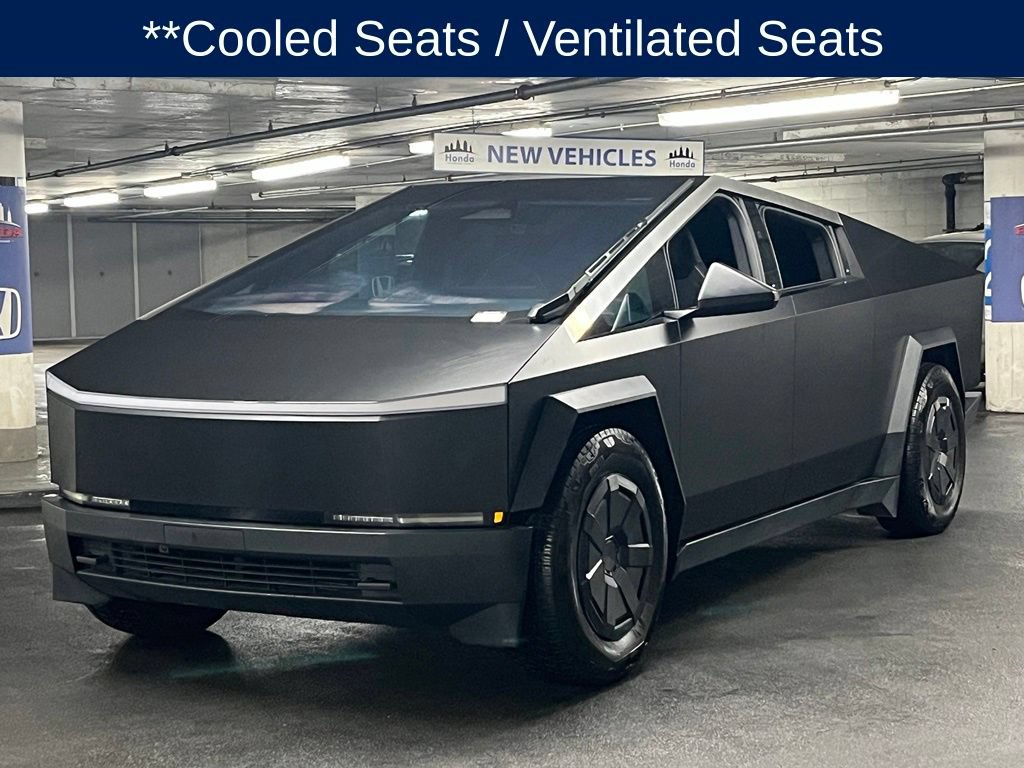 Used 2025 Tesla Cybertruck AWD Crew Cab image 4