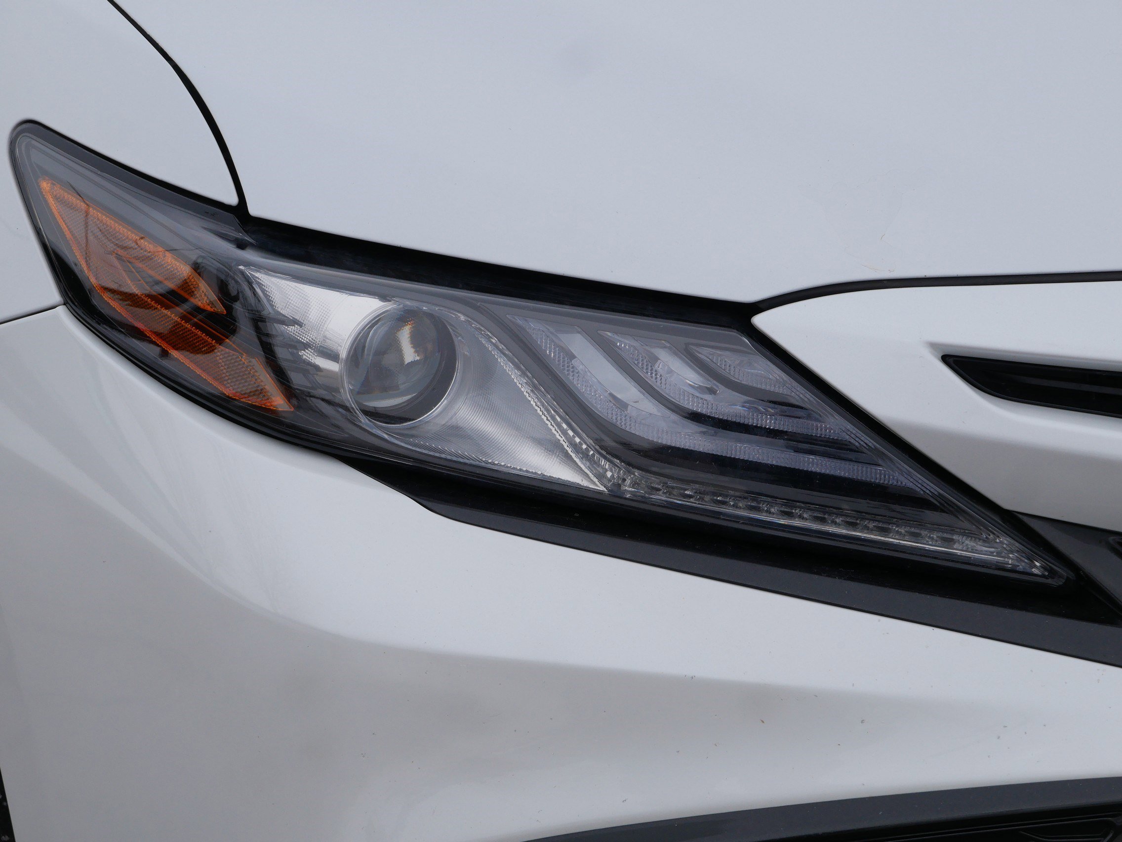 Used 2023 Toyota Camry XSE FWD image 16