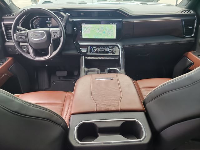 Used 2026 GMC Sierra 3500 Denali Ultimate AWD/4WD image 14