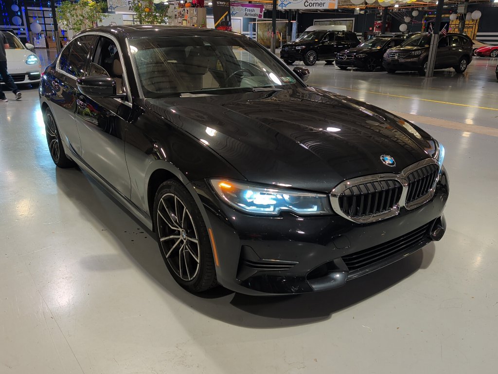 Used 2021 BMW 330i xDrive Sedan w/ Premium Package AWD/4WD image 5