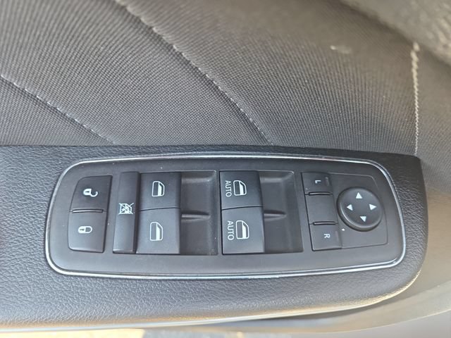 Used 2023 Dodge Charger SXT RWD image 17