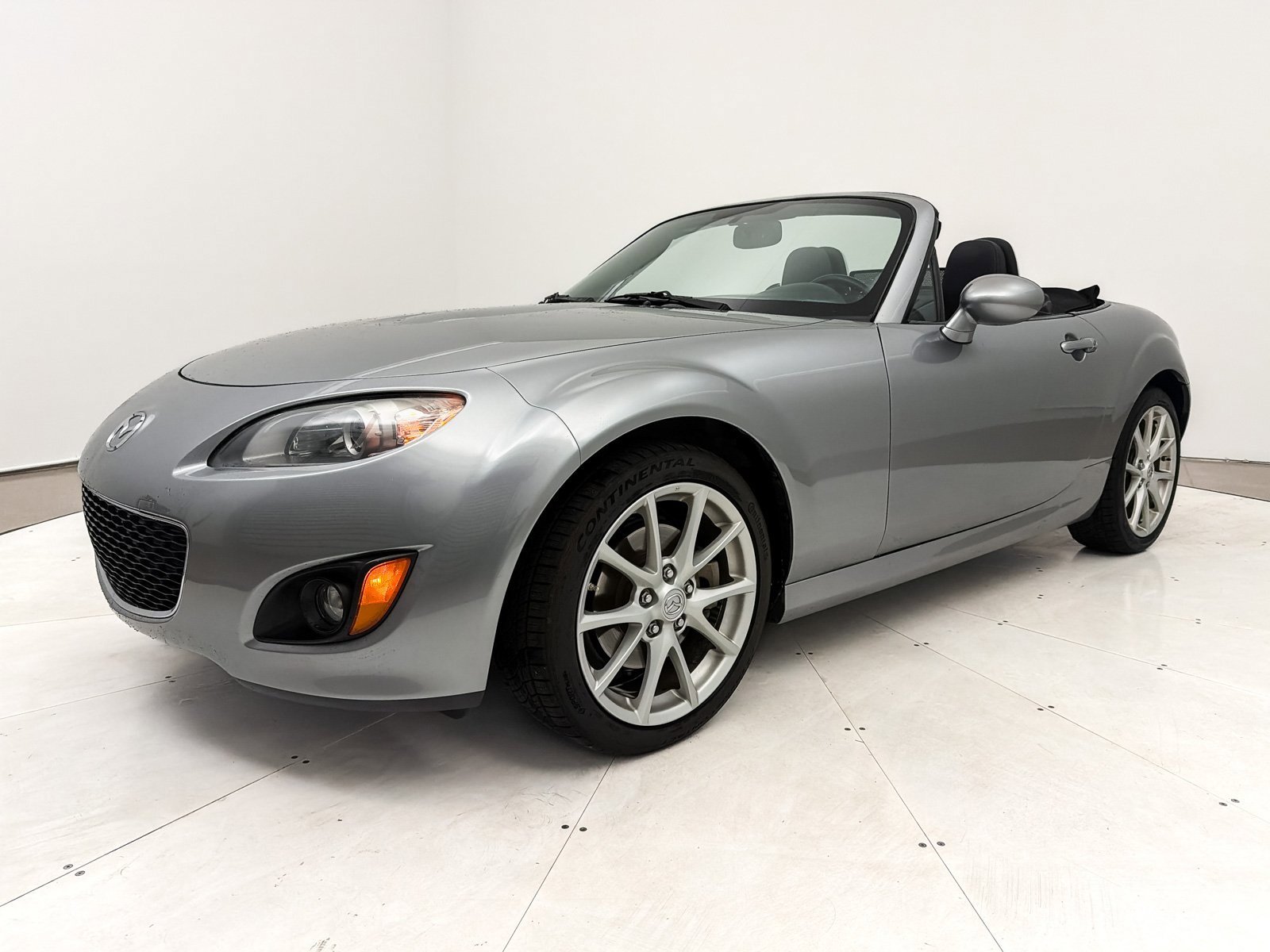 Used 2011 MAZDA MX-5 Miata Grand Touring w/ Premium Pkg image 10