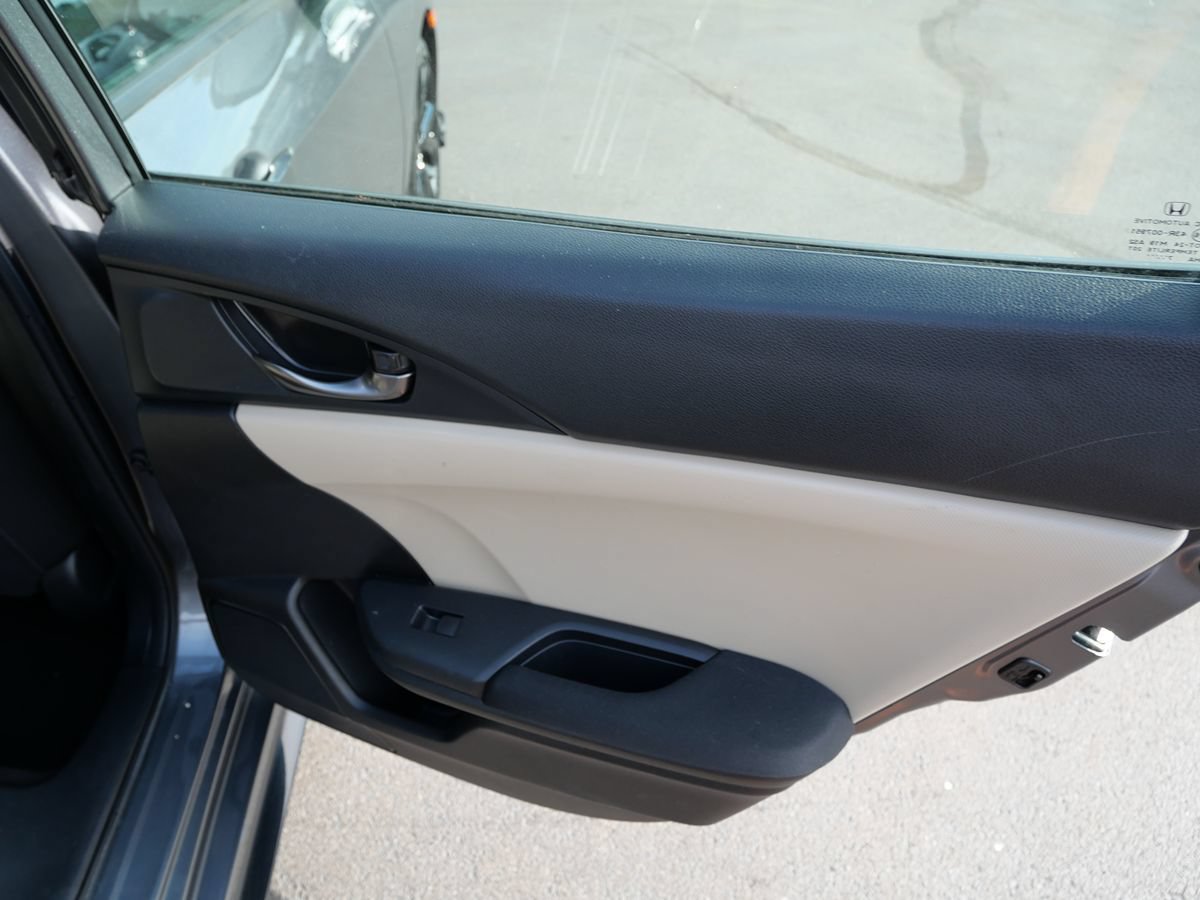 Used 2018 Honda Civic Sport image 24
