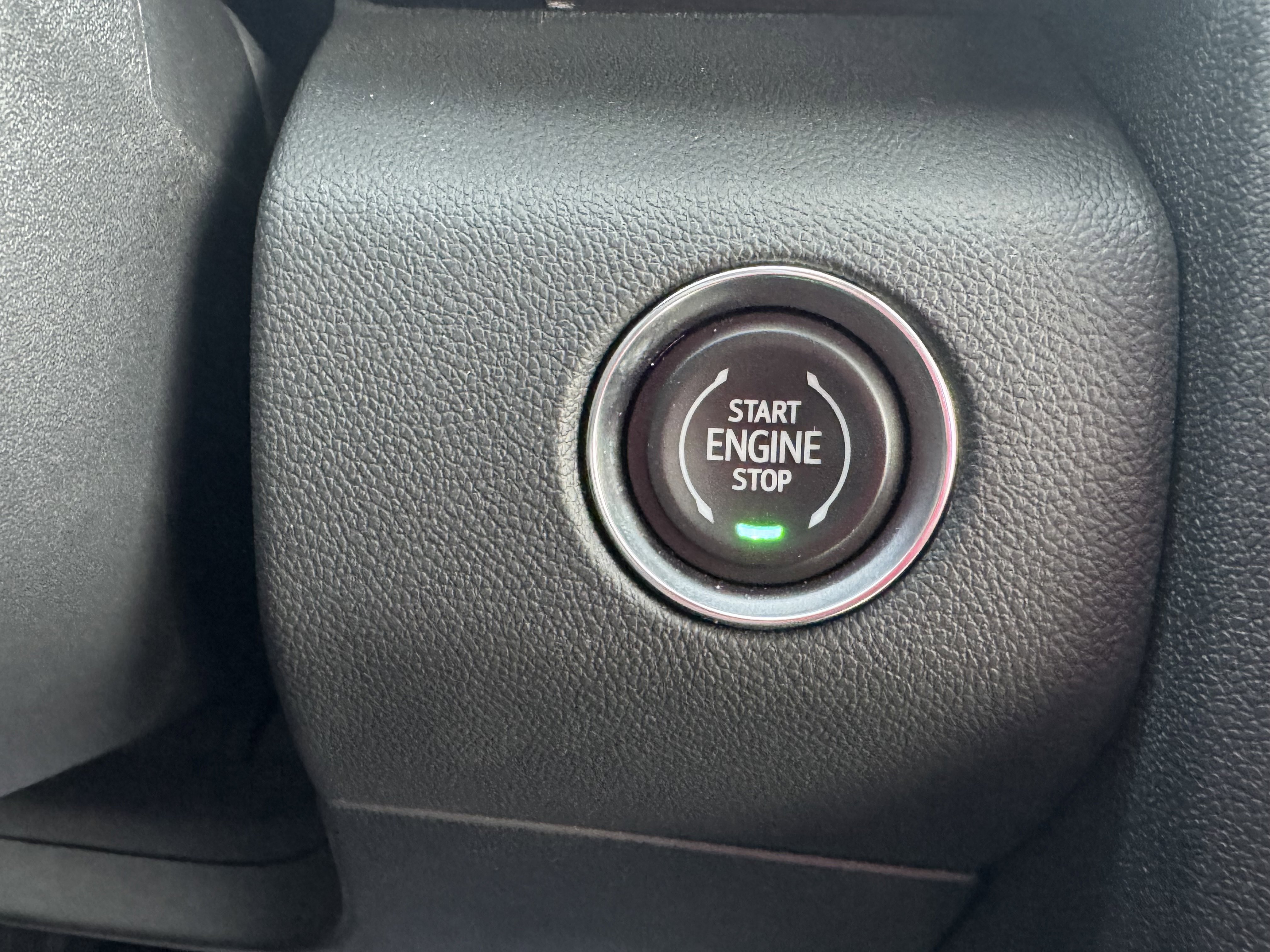 Used 2025 GMC Acadia Denali image 19