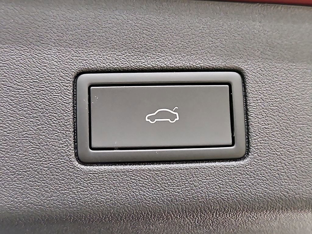 Used 2025 Volkswagen ID.4 Pro S image 13