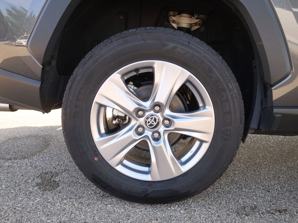 Used 2024 Toyota RAV4 XLE image 11