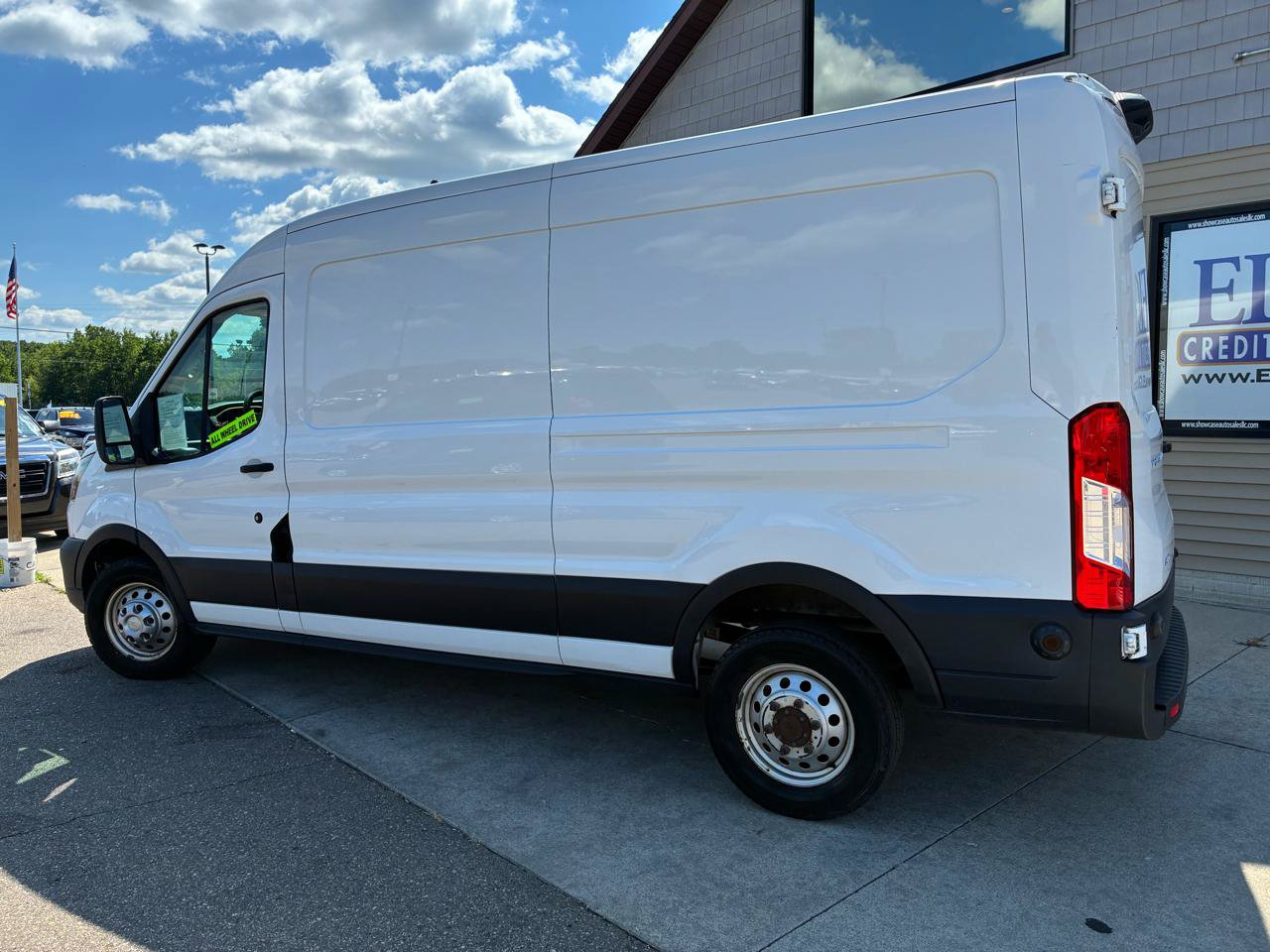 Used 2020 Ford Transit 150 Medium Roof AWD image 8