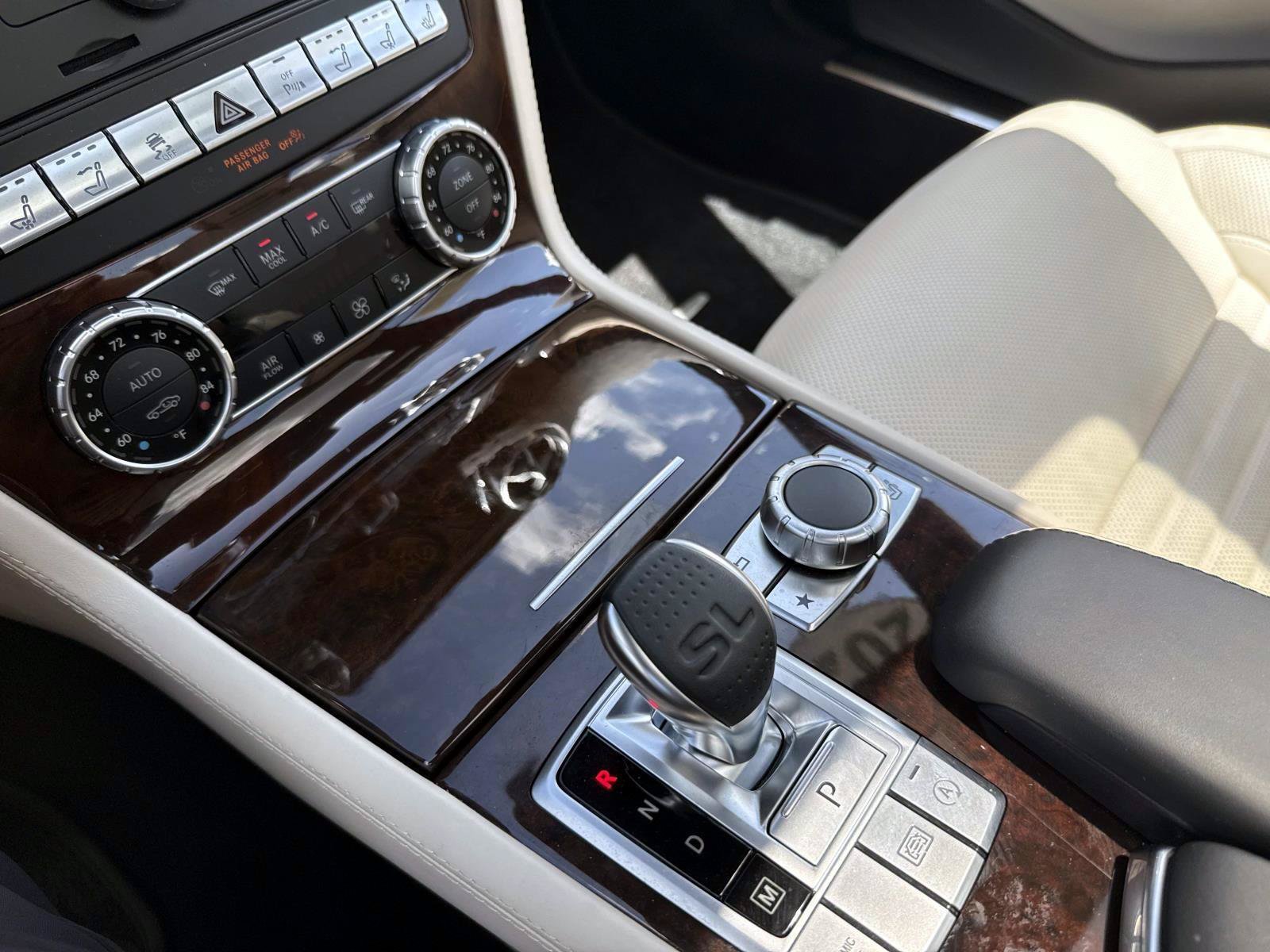 Certified 2020 Mercedes-Benz SL 550 image 21