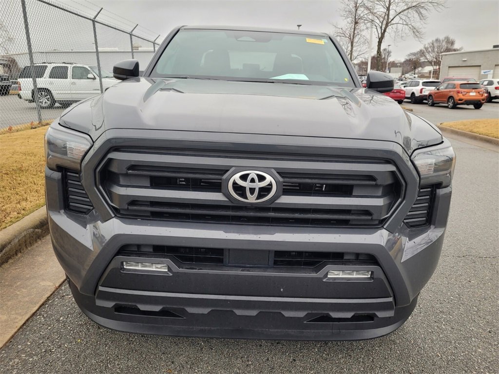 Used 2025 Toyota Tacoma SR5 image 10