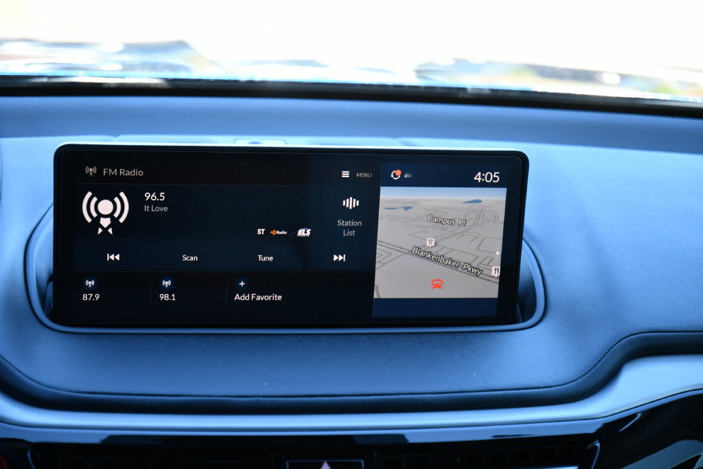 Certified 2023 Acura MDX w/ Technology Package AWD/4WD image 40