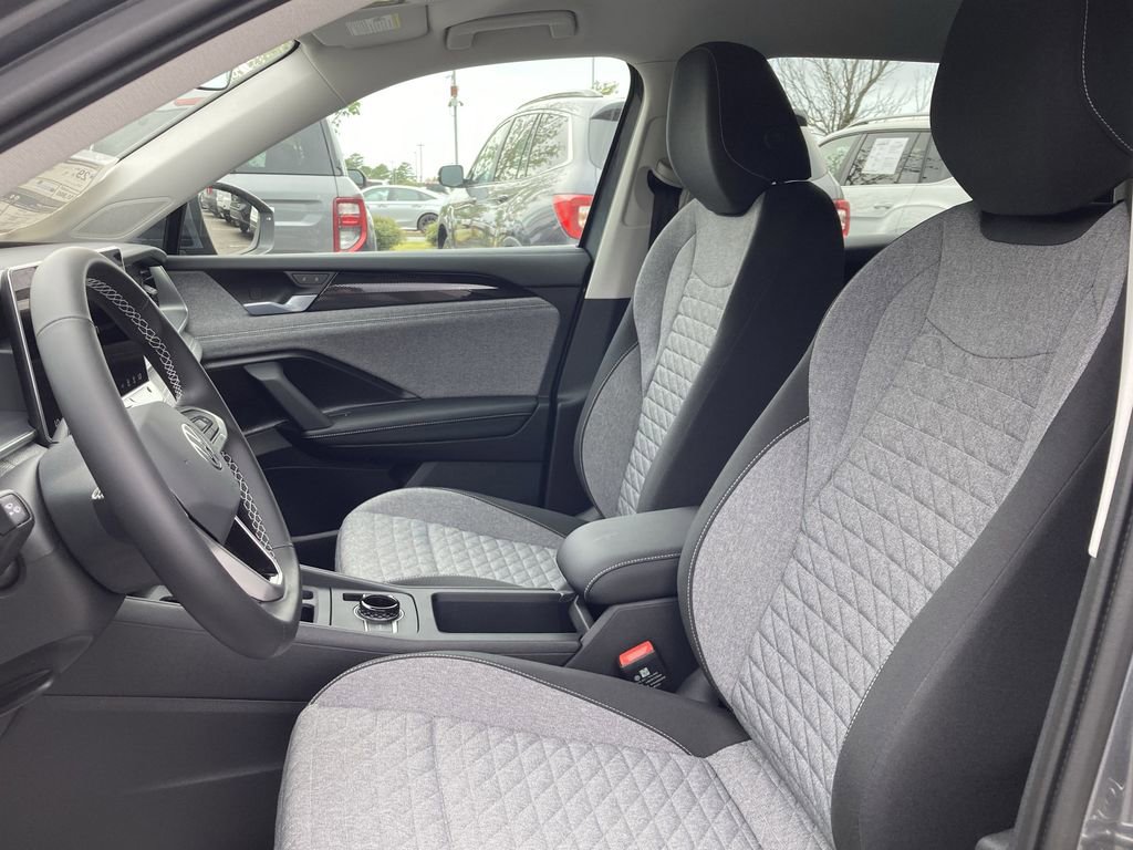 New 2025 Volkswagen Tiguan S image 11
