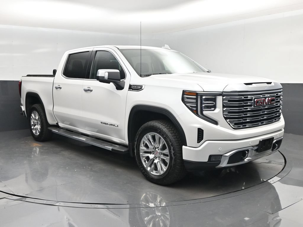 Used 2025 GMC Sierra 1500 Denali w/ Technology Package AWD/4WD image 1