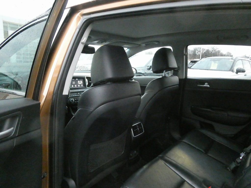 Used 2017 Kia Sportage EX w/ EX Premium Package image 24