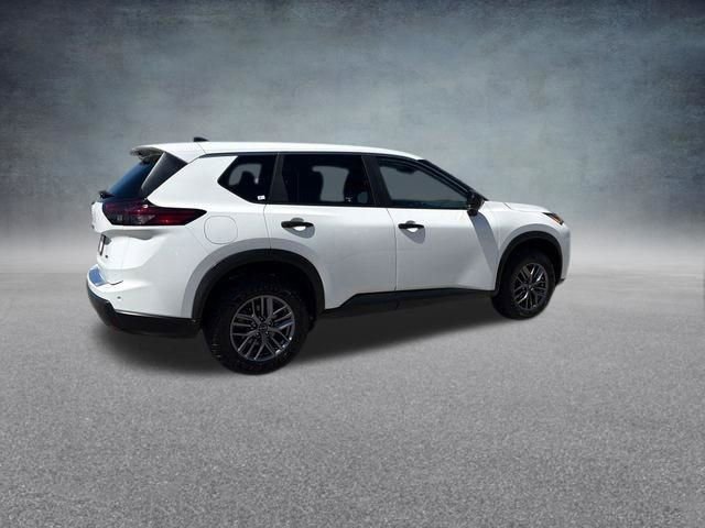 Used 2024 Nissan Rogue S AWD/4WD image 4