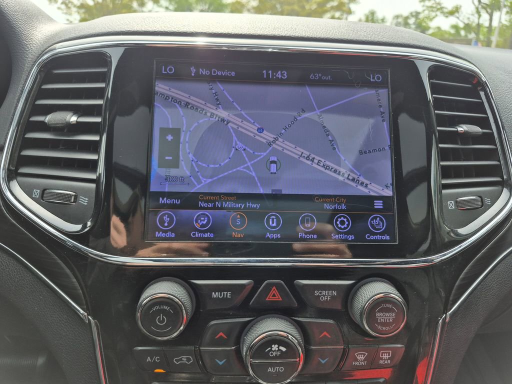 Used 2020 Jeep Grand Cherokee Limited w/ Luxury Group II AWD/4WD image 21