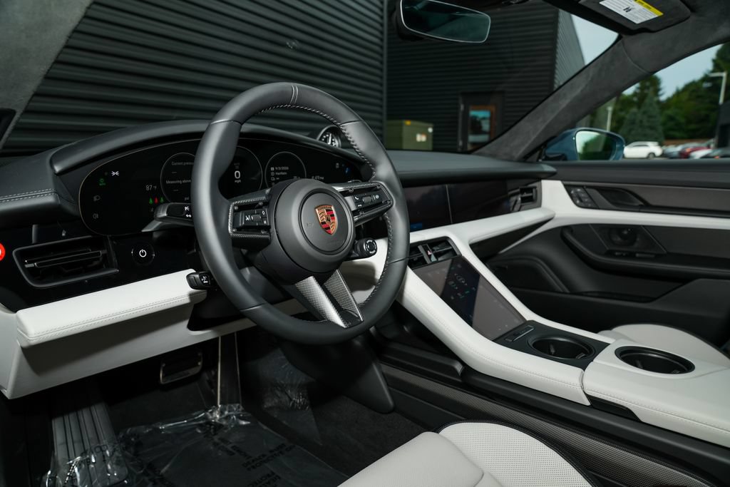 New 2026 Porsche Taycan GTS AWD/4WD image 4