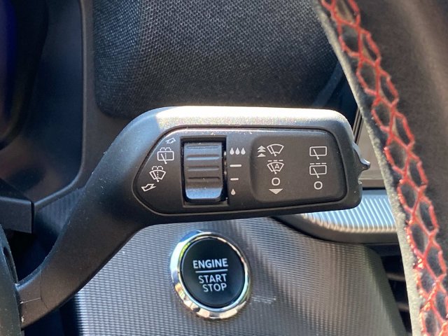 Used 2025 Ford Explorer ST-Line w/ Premium Package RWD image 24