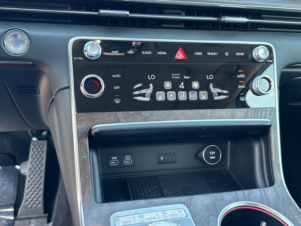 Used 2025 Genesis GV80 2.5T Select image 31