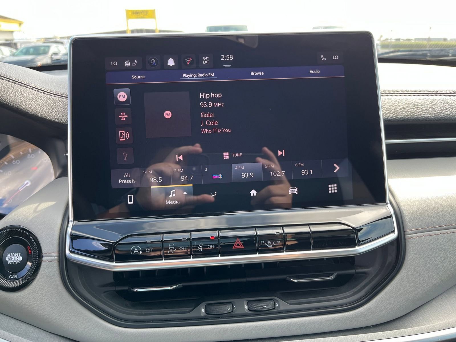 Used 2025 Jeep Compass Limited image 20