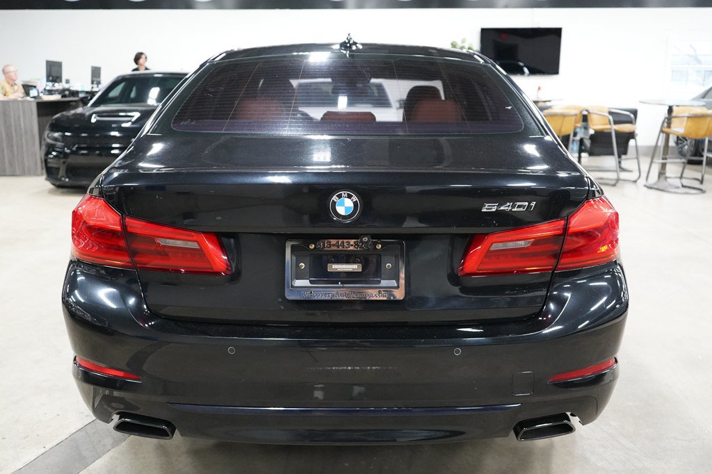 Used 2017 BMW 540i RWD image 4
