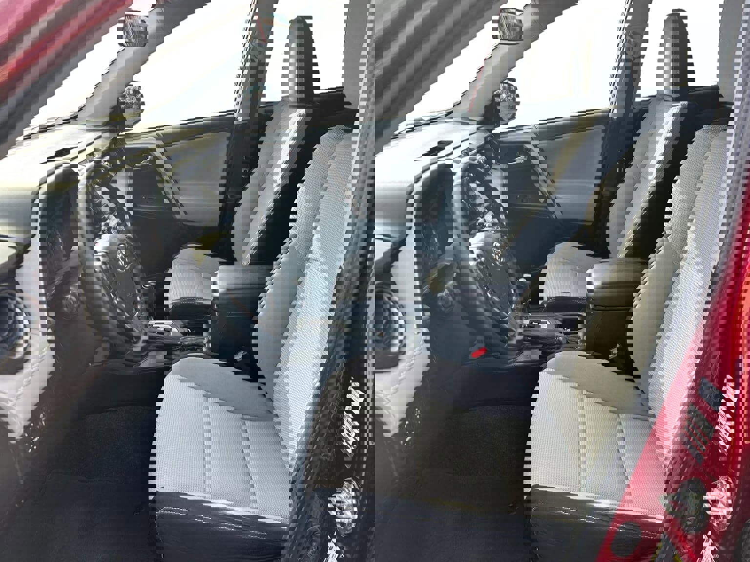 Used 2018 Toyota RAV4 XLE w/ Plus Extra Value Package image 10