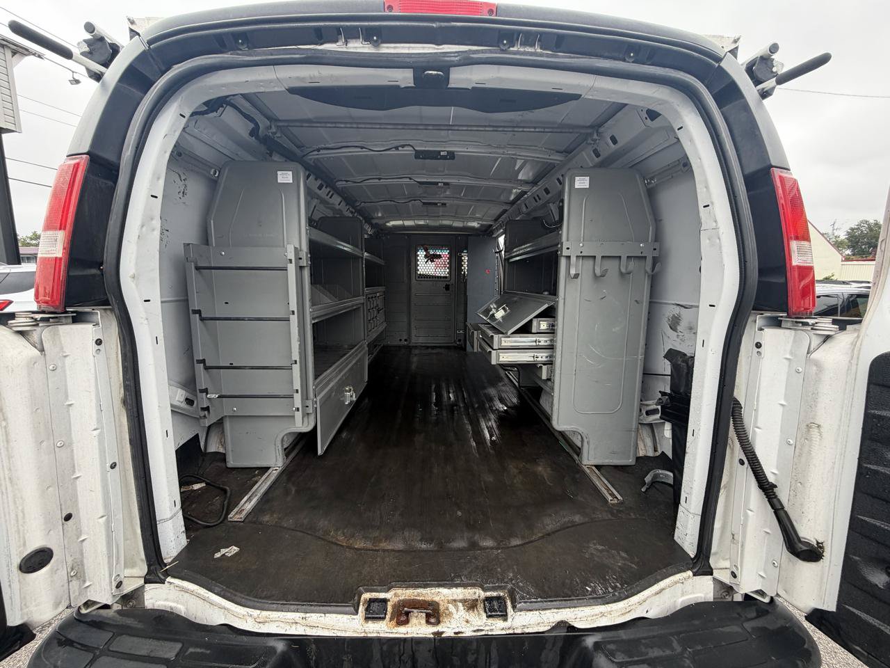 Used 2019 Chevrolet Express 2500 Extended w/ Communications Package RWD image 16