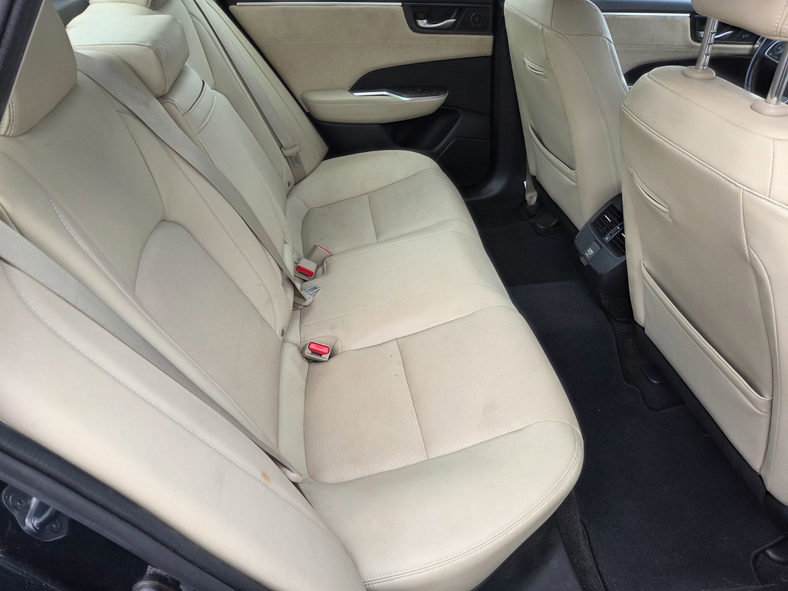 Used 2018 Honda Clarity Touring image 13