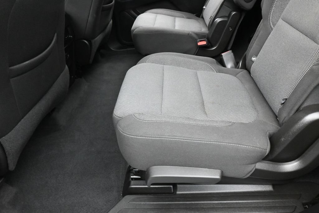 Used 2023 Chevrolet Traverse LT FWD image 31